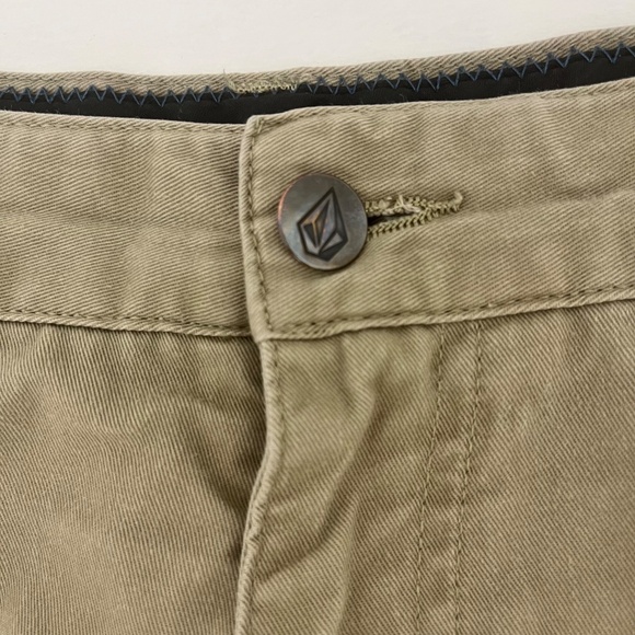Volcom Men’s 33 Vmonty Chino Pants Khaki/Brown Straight Flat Front Stretch A1131 - Picture 2 of 14